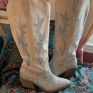 Crystal Embellished Cream Women's Western Heeled Boots